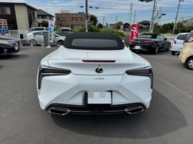 
									Lexus LC Base Grade Pearl White 2023′ EOZ7R full								