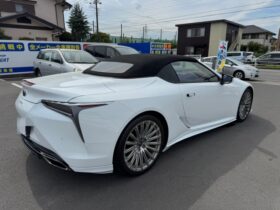 
									Lexus LC Base Grade Pearl White 2023′ EOZ7R full								