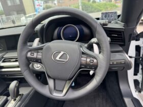 
									Lexus LC Base Grade Pearl White 2023′ EOZ7R full								