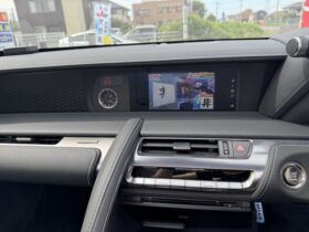 
									Lexus LC Base Grade Pearl White 2023′ EOZ7R full								