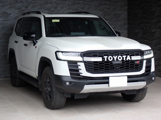 TOYOTA Land Cruiser Wagon GR Sport Diesel Turbo Pearl White 2022′ EQHE9