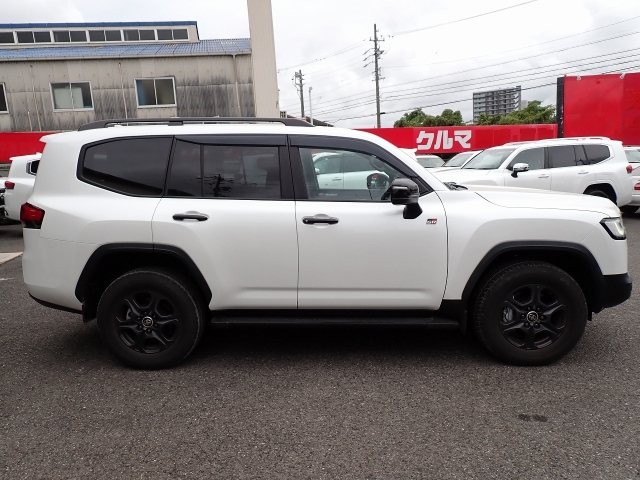 TOYOTA Land Cruiser Wagon GR Sport Diesel Turbo Pearl White 2022′ EQHE9