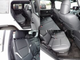 
									TOYOTA Land Cruiser Wagon GR Sport Diesel Turbo Pearl White 2022′ EQHE9 full								