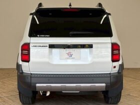 
									TOYOTA Land Cruiser Wagon VX First Edition Pearl White 2024′ EQPDN full								