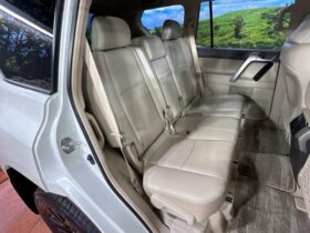 
									TOYOTA Land Cruiser Prado TX L Packet Matte Black Ed Pearl White 2023′ EQPNT full								