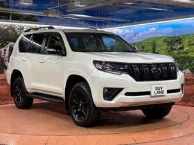 
									TOYOTA Land Cruiser Prado TX L Packet Matte Black Ed Pearl White 2023′ EQPNT full								