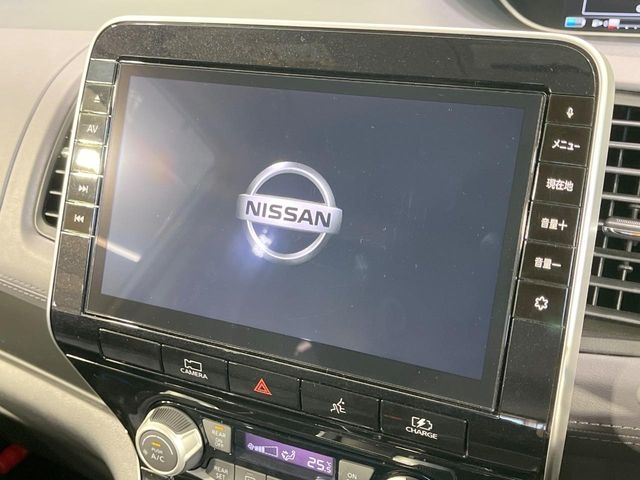 NISSAN Serena e-POWER Highway Star V Pearl White 2020′ EQQ4K
