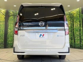 
									NISSAN Serena e-POWER Highway Star V Pearl White 2020′ EQQ4K full								