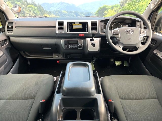 TOYOTA Hiace Van Super GL Long White 2025′ EQQJN
