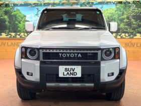
									TOYOTA Land Cruiser Wagon VX Pearl White 2024′ EQQZ2 full								