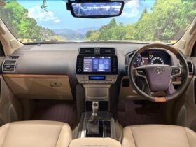
									TOYOTA Land Cruiser Prado TX L Packet Matte Black Ed Pearl White 2023′ EQR4F full								