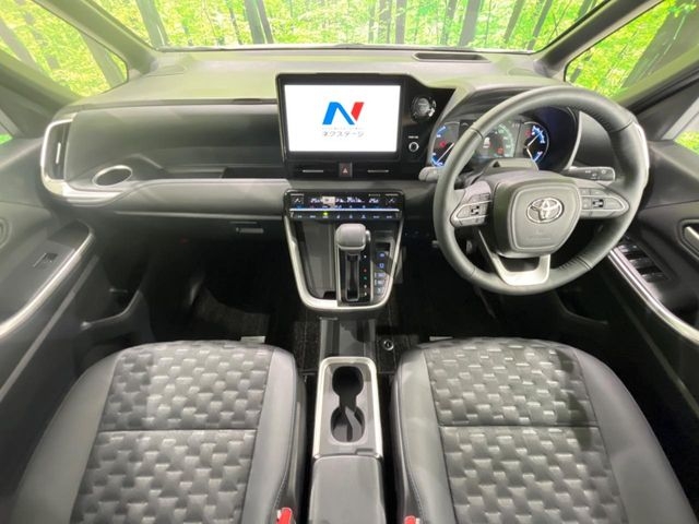 TOYOTA Voxy S-Z Pearl White 2025′ EQTQN
