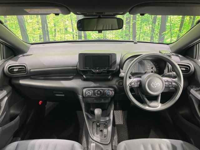 TOYOTA Yaris X Pearl White 2024′ EQTUY