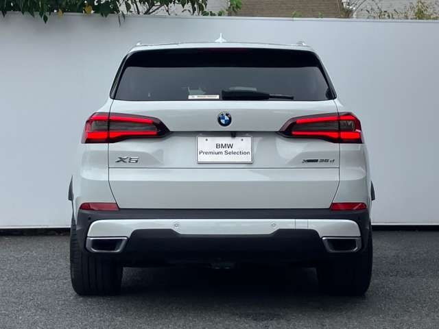 BMW X5 xDrive35d White 2022′ EQUGR