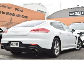 
									Porsche Panamera Base Grade White 2014′ ESMEF full								