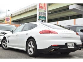 
									Porsche Panamera Base Grade White 2014′ ESMEF full								