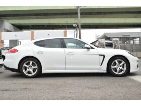 
									Porsche Panamera Base Grade White 2014′ ESMEF full								
