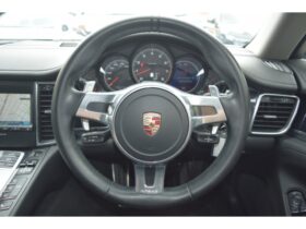 
									Porsche Panamera Base Grade White 2014′ ESMEF full								