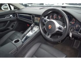 
									Porsche Panamera Base Grade White 2014′ ESMEF full								