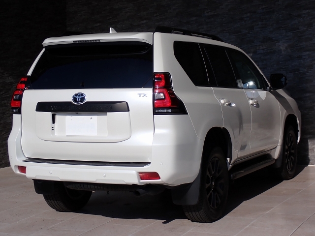 TOYOTA Land Cruiser Prado TX L Packet Matte Black Ed Pearl White 2023′ ESMG6