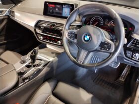 
									BMW 5 Series 523d xDrive M Spirit Blue 2020′ ESMG8 full								