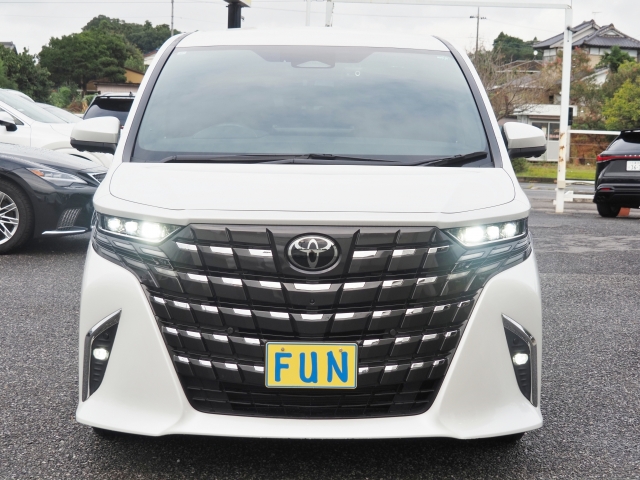 TOYOTA Alphard Wellcab Base Pearl White 2023′ ESMGH