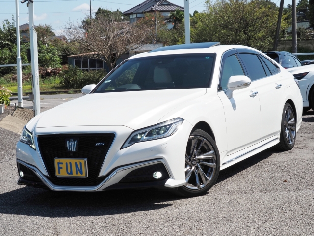 TOYOTA Crown RS Advance Pearl White 2021′ ESMJC