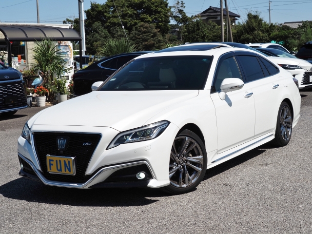 TOYOTA Crown RS Advance Pearl White 2021′ ESMJC