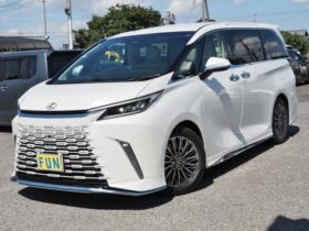 
									Lexus LM Version L Pearl White 2025′ ESMJM full								