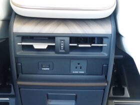 
									Lexus LM Version L Pearl White 2025′ ESMJM full								