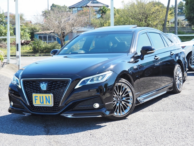 TOYOTA Crown G-Executive Black 2021′ ESMJZ