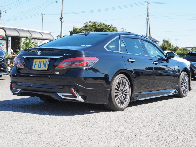 TOYOTA Crown G-Executive Black 2021′ ESMJZ