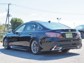 
									TOYOTA Crown G-Executive Black 2021′ ESMJZ full								