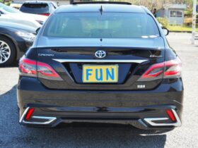 
									TOYOTA Crown G-Executive Black 2021′ ESMJZ full								