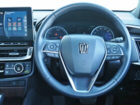 
									TOYOTA Crown G-Executive Black 2021′ ESMJZ full								
