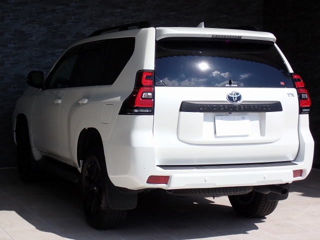 TOYOTA Land Cruiser Prado TX L Packet Matte Black Ed Pearl White 2023′ ESMKL