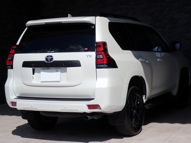 TOYOTA Land Cruiser Prado TX L Packet Matte Black Ed Pearl White 2023′ ESMKL