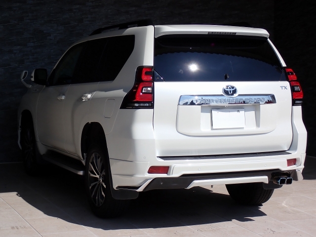 TOYOTA Land Cruiser Prado TX L Package Sunroof 7 Seater Pearl White 2020′ ESMKQ