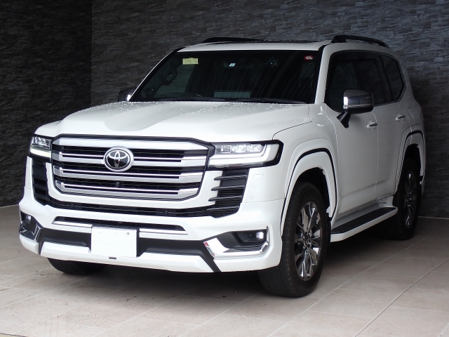 TOYOTA Land Cruiser Wagon ZX Diesel Turbo Pearl White 2023′ ESMKS