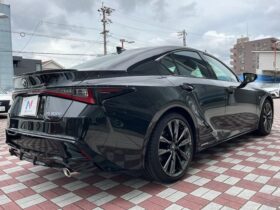 
									Lexus IS F Sport Mode Glitter Black 2022′ ESUE5 full								