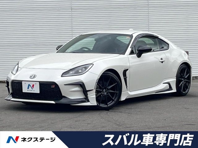TOYOTA 86 RZ Pearl White 2022′ ESUGH