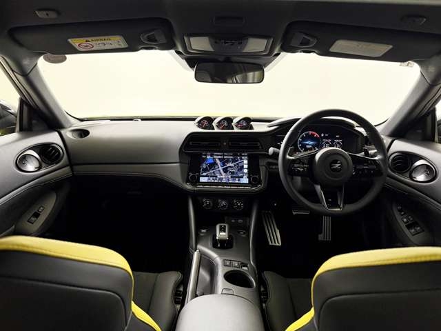NISSAN Fairlady Z Protospecs Yellow/Black 2023′ ESUH6