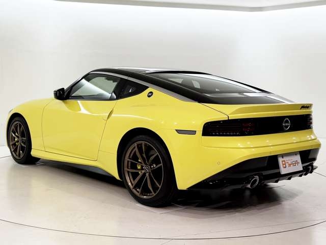 NISSAN Fairlady Z Protospecs Yellow/Black 2023′ ESUH6