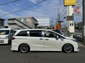 
									Honda Odyssey Absolute Honda Sensing Pearl White 2017′ ESUTO full								
