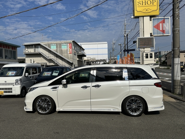 Honda Odyssey Absolute Honda Sensing Pearl White 2017′ ESUTO