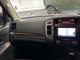 
									MITSUBISHI Pajero Super Exceeded Pearl White 2014′ ESV4H full								