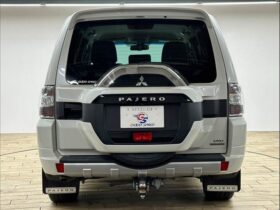 
									MITSUBISHI Pajero Super Exceeded Pearl White 2014′ ESV4H full								