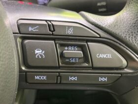 
									TOYOTA Yaris X Pearl White 2023′ ESV66 full								
