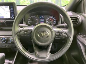 
									TOYOTA Yaris X Pearl White 2023′ ESV66 full								