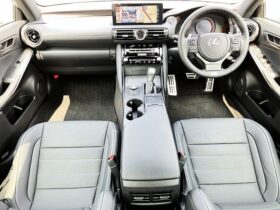 
									Lexus IS IS300h_F Sports Pearl White 2024′ ESZ6K full								